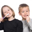 Børn og unge har sundere tænder
